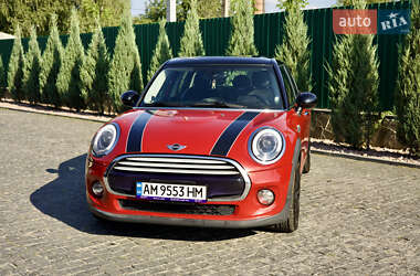 Хэтчбек MINI Cooper 2015 в 