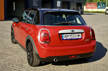 Хэтчбек MINI Cooper 2015 в 