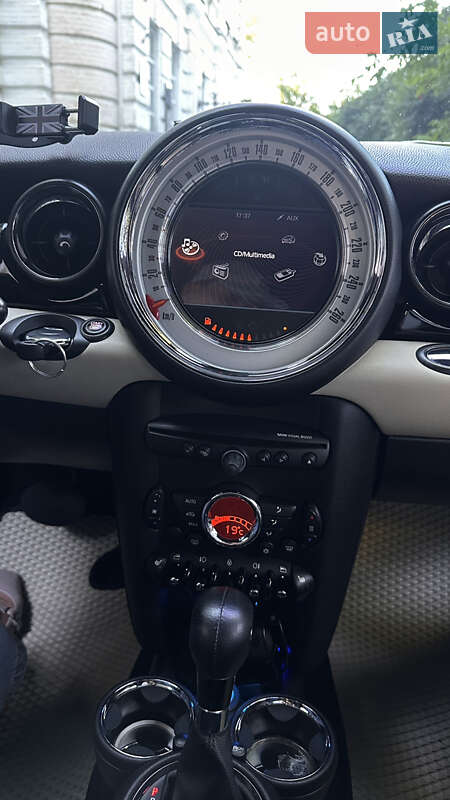Хэтчбек MINI Cooper 2012 в Черкассах