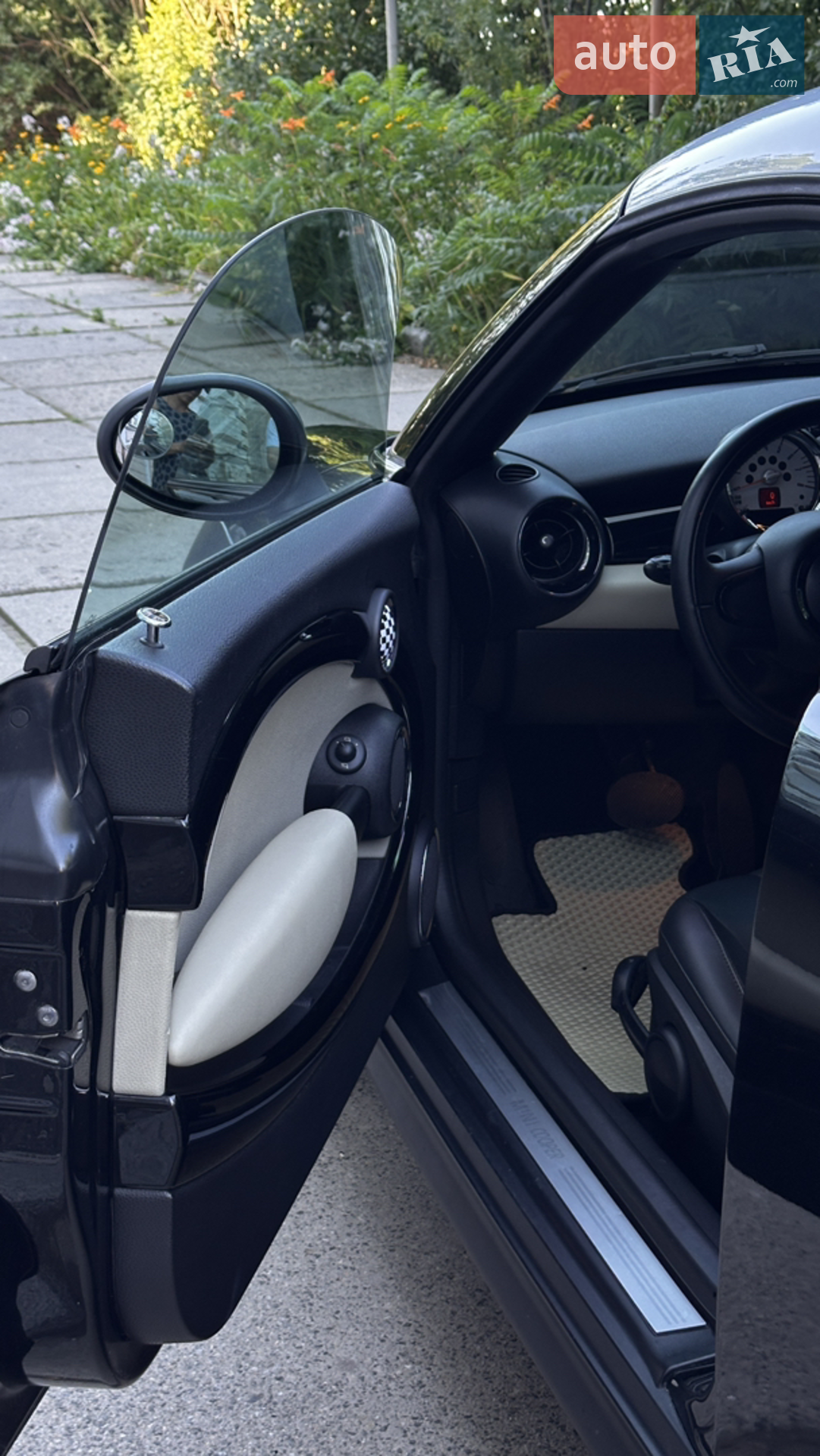 2012 MINI Cooper - мініатюра 6