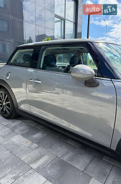 Хэтчбек MINI Cooper 2017 в 