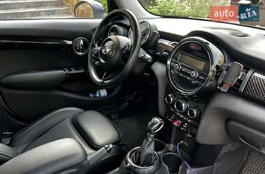 Хэтчбек MINI Cooper 2015 в 