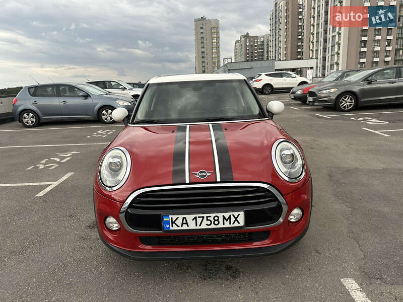 Хэтчбек MINI Cooper 2016 в Киеве