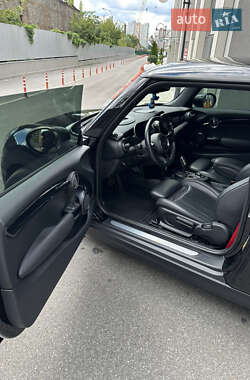 Хэтчбек MINI Cooper 2022 в 