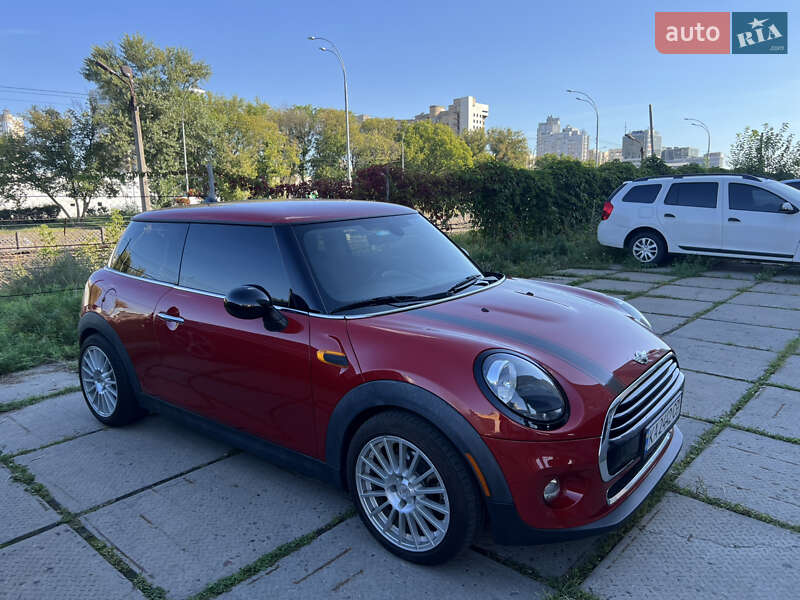 Хэтчбек MINI Cooper 2015 в Киеве