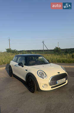 Хэтчбек MINI Cooper 2017 в 