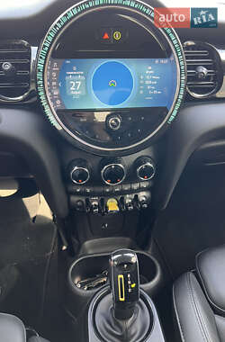 Хетчбек MINI Cooper 2022 в 
