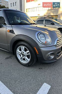 Хэтчбек MINI Cooper 2012 в 