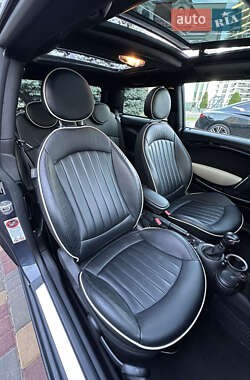 Хэтчбек MINI Cooper 2012 в 
