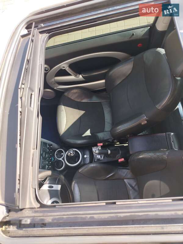 Хэтчбек MINI Cooper 2004 в Львове