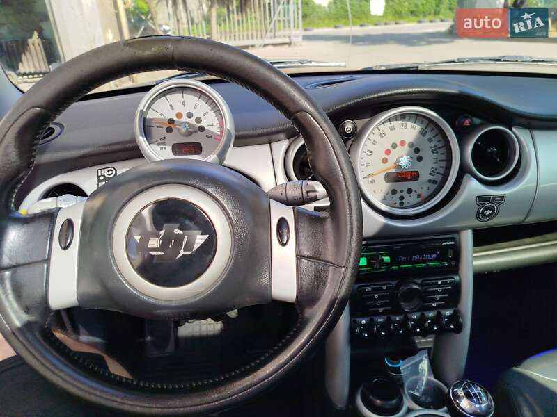Хэтчбек MINI Cooper 2004 в Львове