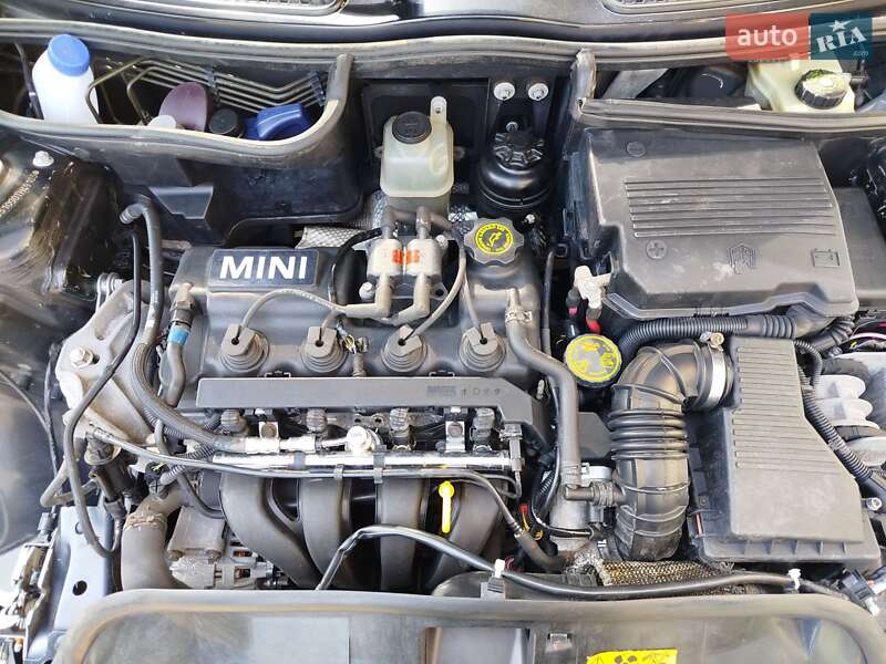 Хэтчбек MINI Cooper 2004 в Львове