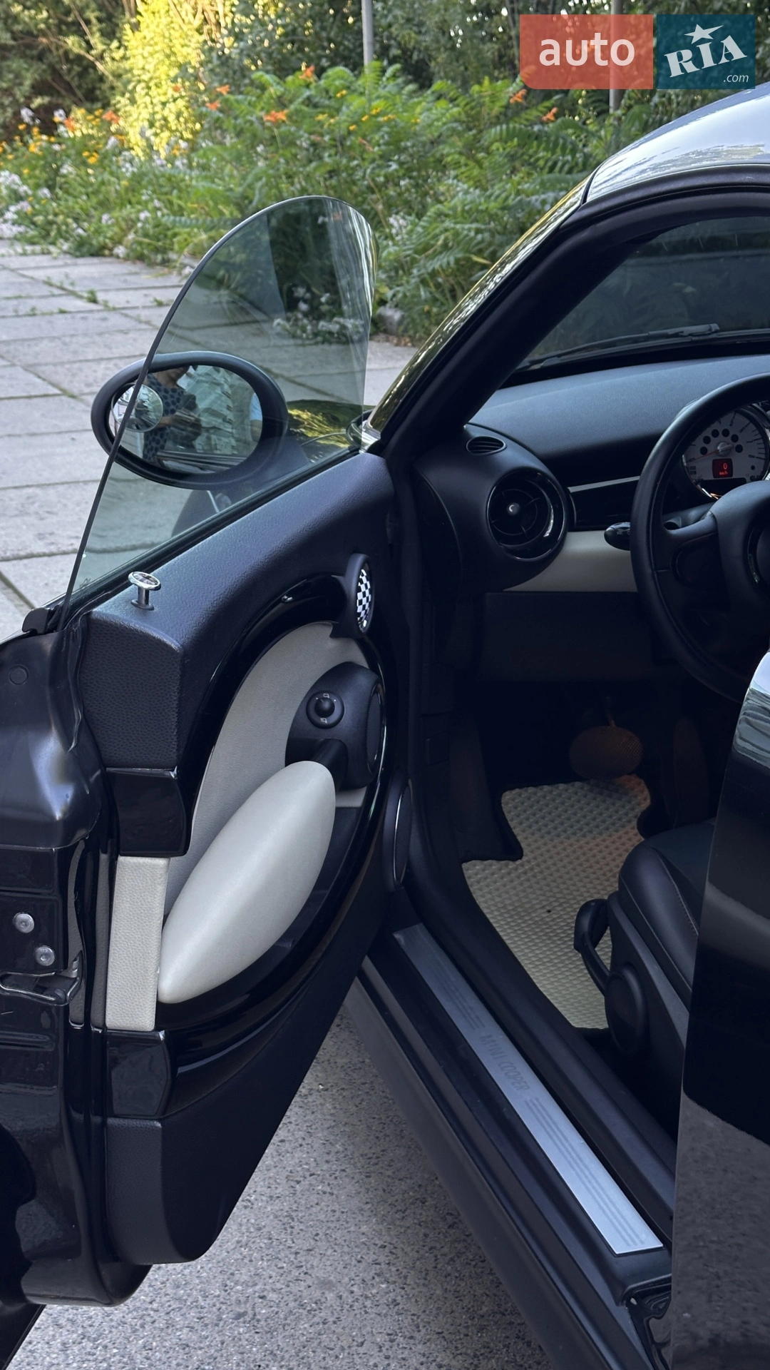 2012 MINI Cooper - мініатюра 14