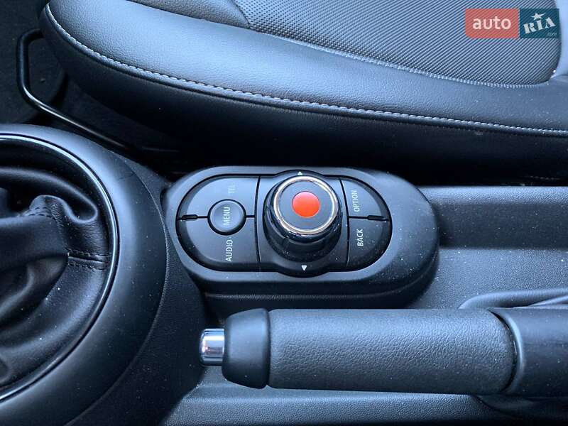 Хэтчбек MINI Cooper 2017 в Киеве