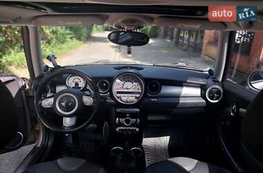 Хэтчбек MINI Cooper 2009 в 