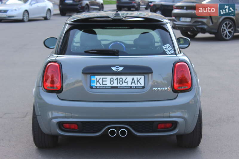 Хетчбек MINI Cooper 2015 в Дніпрі