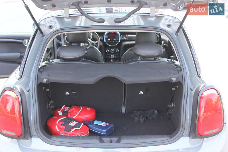 Хетчбек MINI Cooper 2015 в Дніпрі