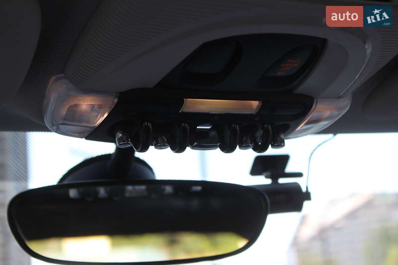 Хетчбек MINI Cooper 2015 в Дніпрі