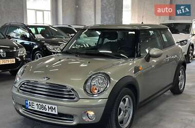 Хетчбек MINI Cooper 2007 в 
