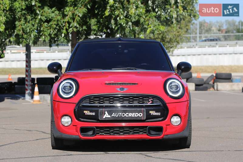 Хэтчбек MINI Cooper 2018 в Киеве