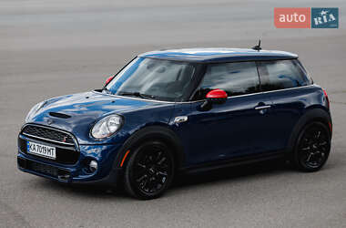 Хэтчбек MINI Cooper 2015 в 
