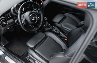 Хэтчбек MINI Cooper 2015 в 