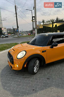 Хэтчбек MINI Cooper 2015 в 