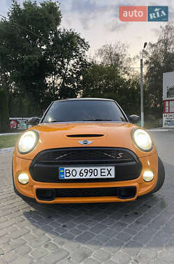 Хэтчбек MINI Cooper 2015 в 