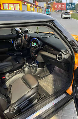Хэтчбек MINI Cooper 2015 в 