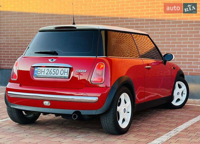 Хэтчбек MINI Cooper 2003 в Одессе