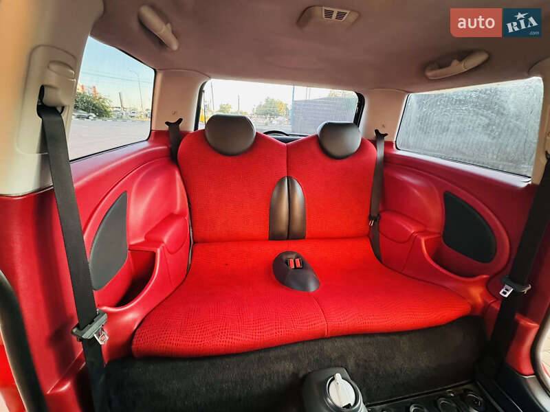 Хэтчбек MINI Cooper 2003 в Одессе