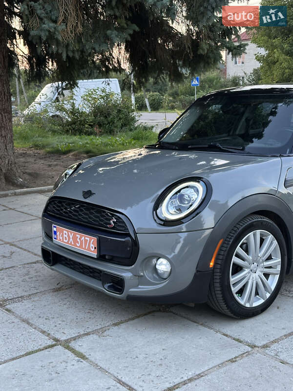 Хэтчбек MINI Cooper 2015 в Винниках