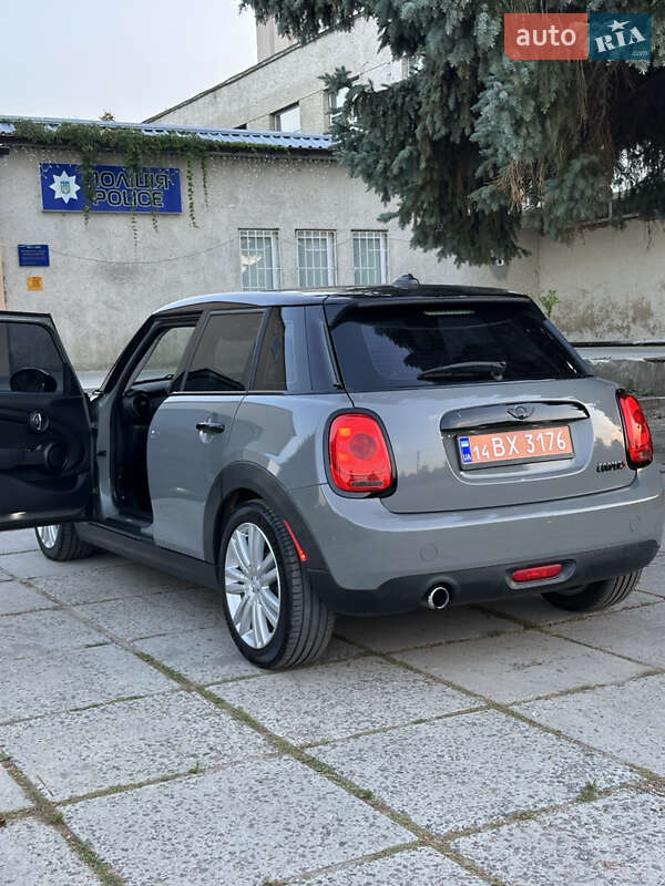 Хэтчбек MINI Cooper 2015 в Винниках