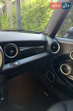 Хэтчбек MINI Cooper 2013 в 