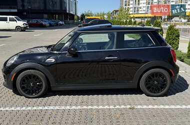 Хэтчбек MINI Cooper 2019 в Киеве фото 15 Хэтчбек MINI Cooper 2019 в Киеве