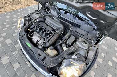 Хэтчбек MINI Cooper 2009 в 
