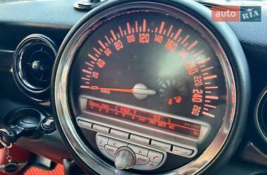 Хэтчбек MINI Cooper 2009 в 