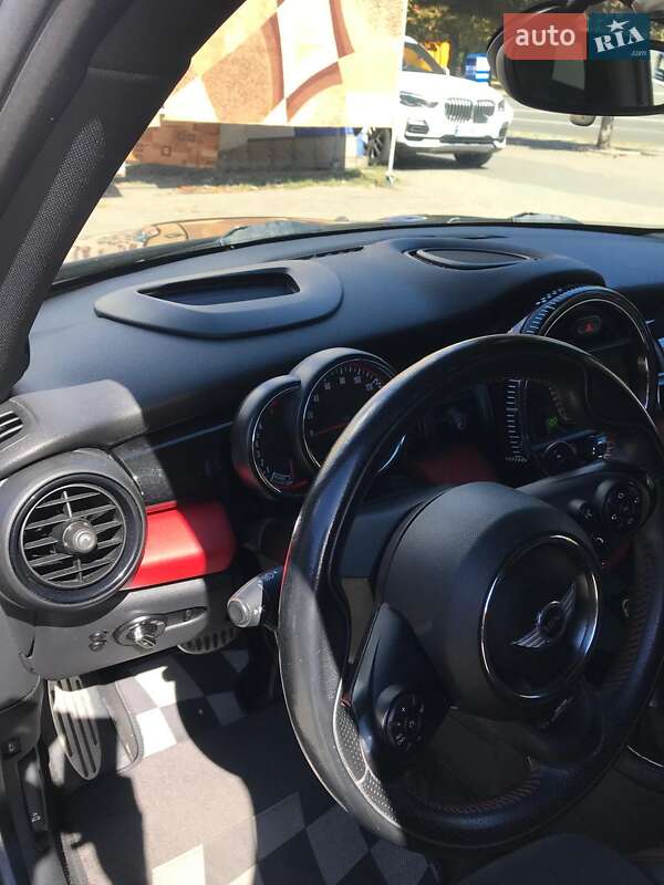 Хэтчбек MINI Cooper 2015 в Киеве