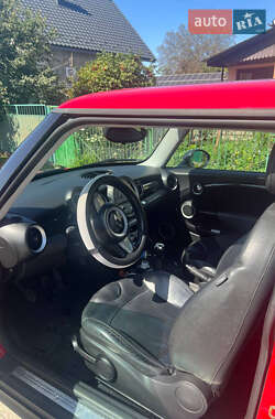 Хетчбек MINI Cooper 2010 в 