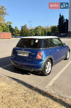 Хетчбек MINI Cooper 2013 в 
