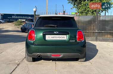 Хэтчбек MINI Cooper 2016 в 