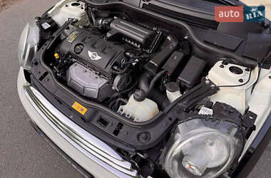 Хетчбек MINI Cooper 2012 в 