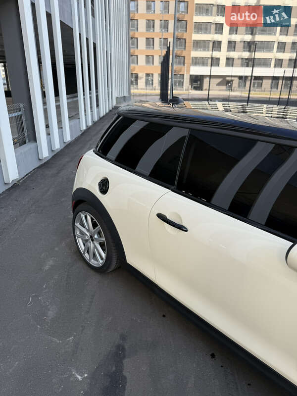 Хэтчбек MINI Cooper 2017 в Киеве фото 22 Хэтчбек MINI Cooper 2017 в Киеве