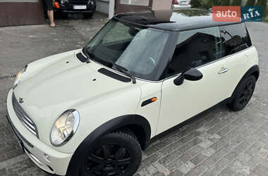 Хетчбек MINI Cooper 2004 в 