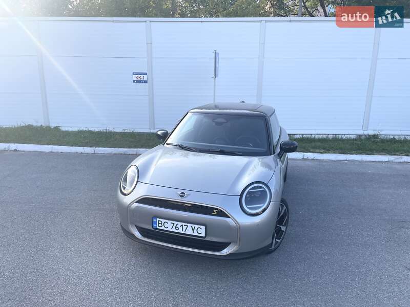 Хетчбек MINI Cooper 2024 в Львові