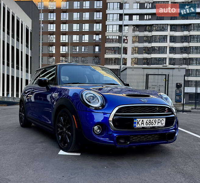Хэтчбек MINI Cooper 2019 в Киеве