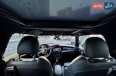 Хетчбек MINI Cooper 2019 в 