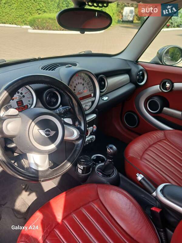 Хэтчбек MINI Cooper 2008 в Львове