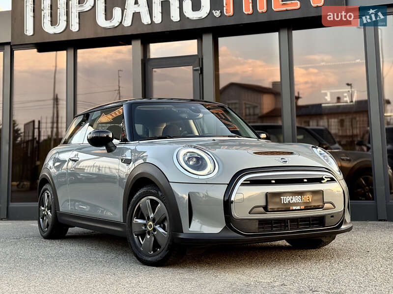 Хэтчбек MINI Cooper 2022 в Киеве