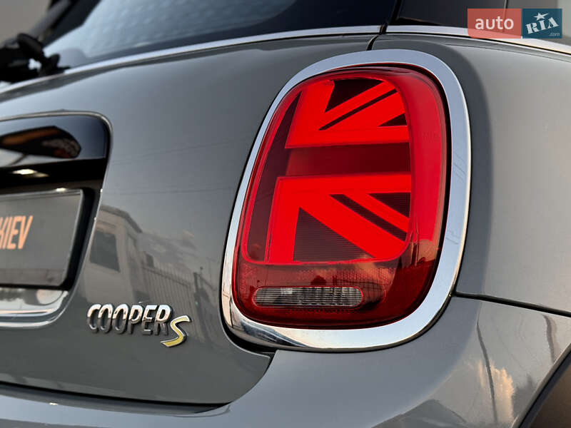 Хэтчбек MINI Cooper 2022 в Киеве
